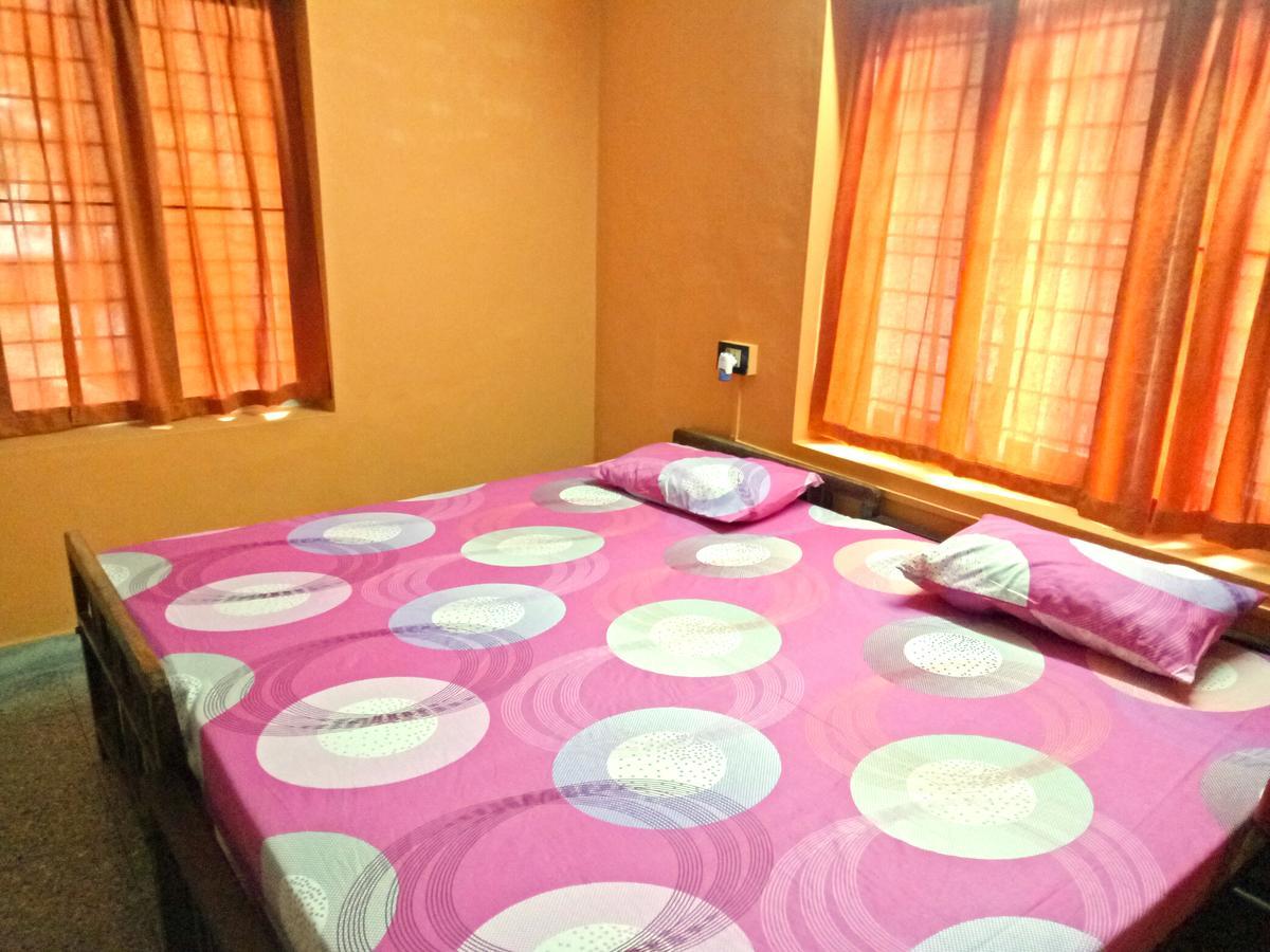 Aham Yoga Nest Bed and Breakfast Alappuzha Esterno foto