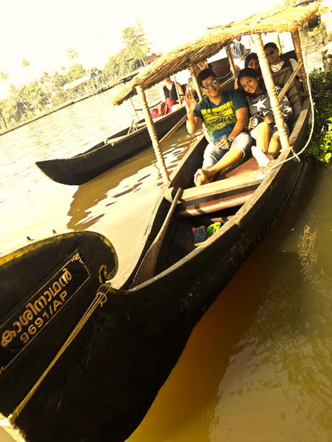 Aham Yoga Nest Bed and Breakfast Alappuzha Esterno foto
