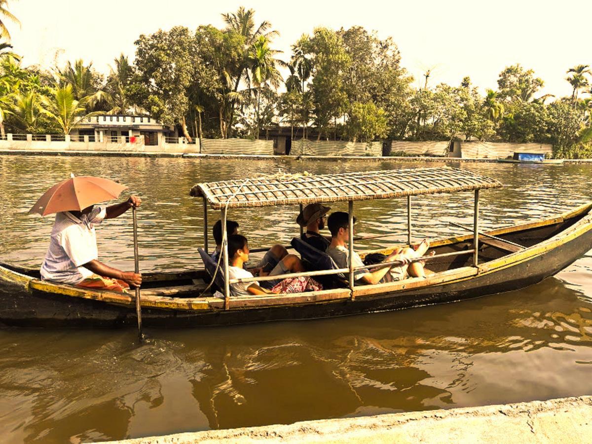 Aham Yoga Nest Bed and Breakfast Alappuzha Esterno foto