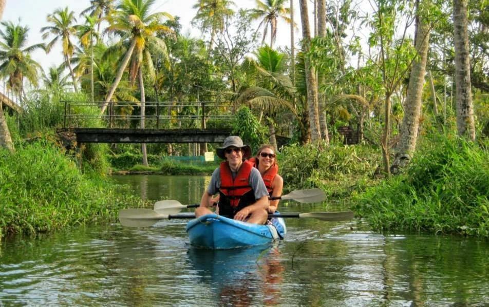 Aham Yoga Nest Bed and Breakfast Alappuzha Esterno foto